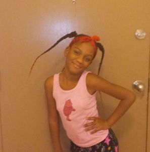 Meet your Posher, Johnisa